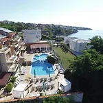 семеен Golden Place סוזופול