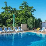 семеен Golden Place סוזופול