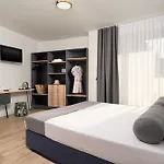 семеен Golden Place 3*