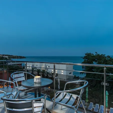 호텔 семеен Golden Place 3*