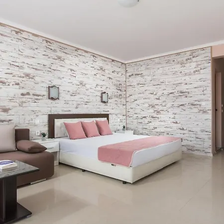 семеен Golden Place Sozopol