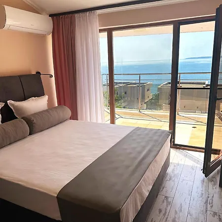 семеен Golden Place Sozopol