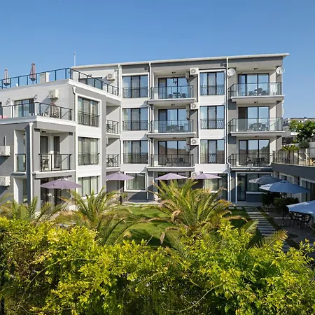 семеен Golden Place 소조폴