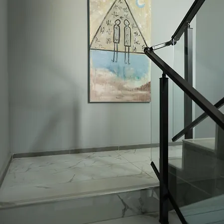 семеен Golden Place 소조폴