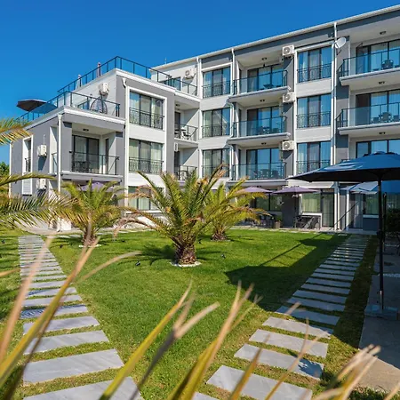 семеен Golden Place 호텔 소조폴