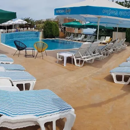 семеен Golden Place Hotel Sozopol