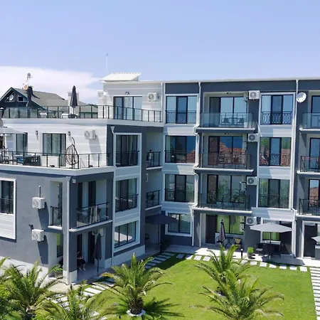 Hotel семеен Golden Place Sozopol